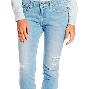 Levi’s Boyfriend Jeans